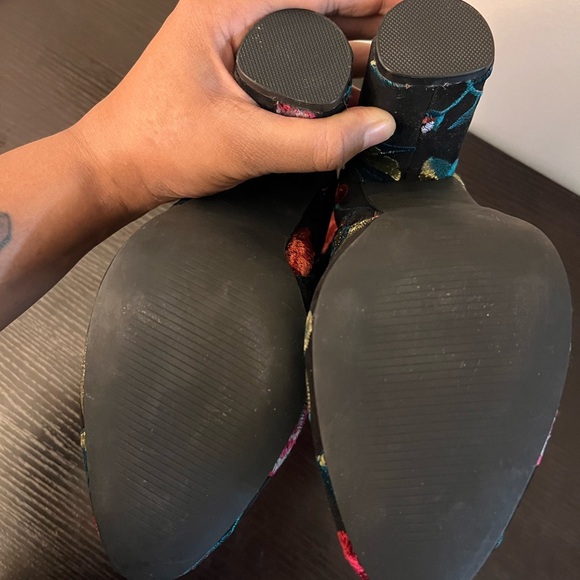 JustFab Marguerite Ankle Boot - Picture 5 of 5